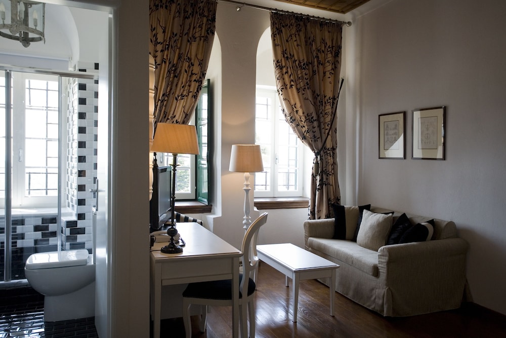 Executive Room: Sea, Pool View photo 3