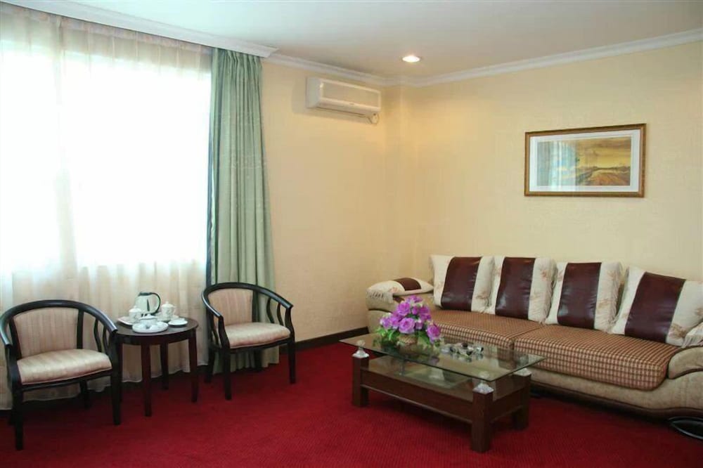 Business Suite photo 1