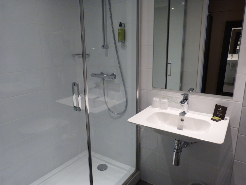 Standard Room, 1 Double Bed, Non Smoking (Simple) - Photo 6
