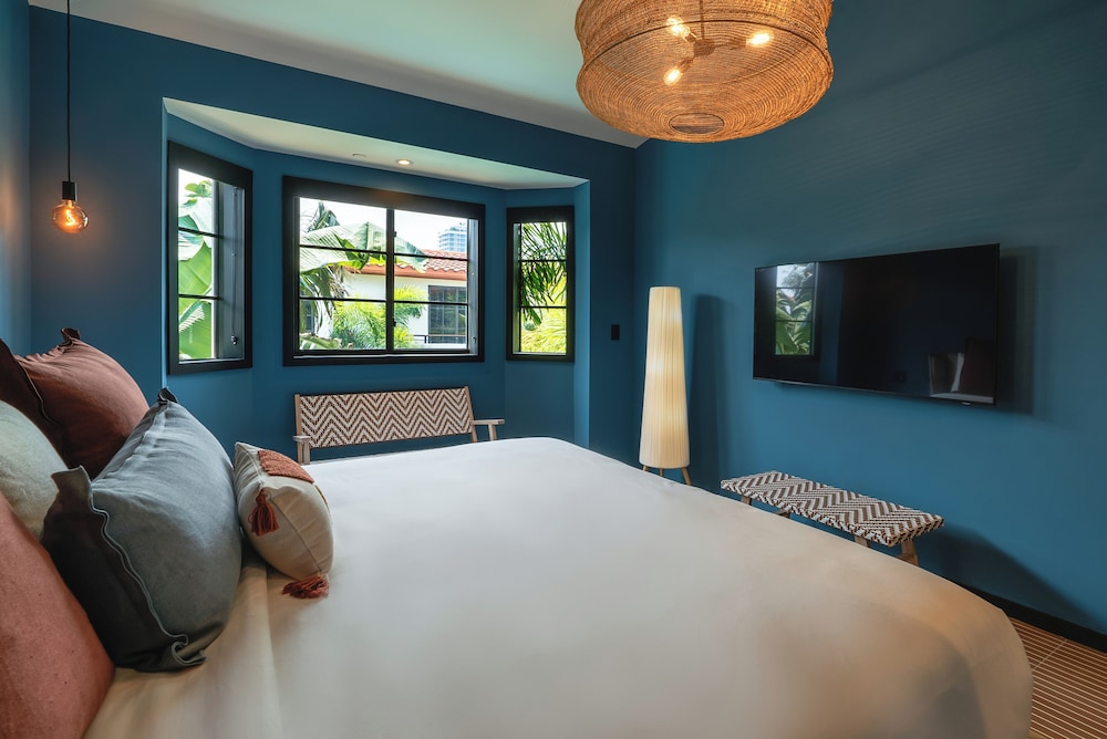 Standard Loft, 1 King Bed