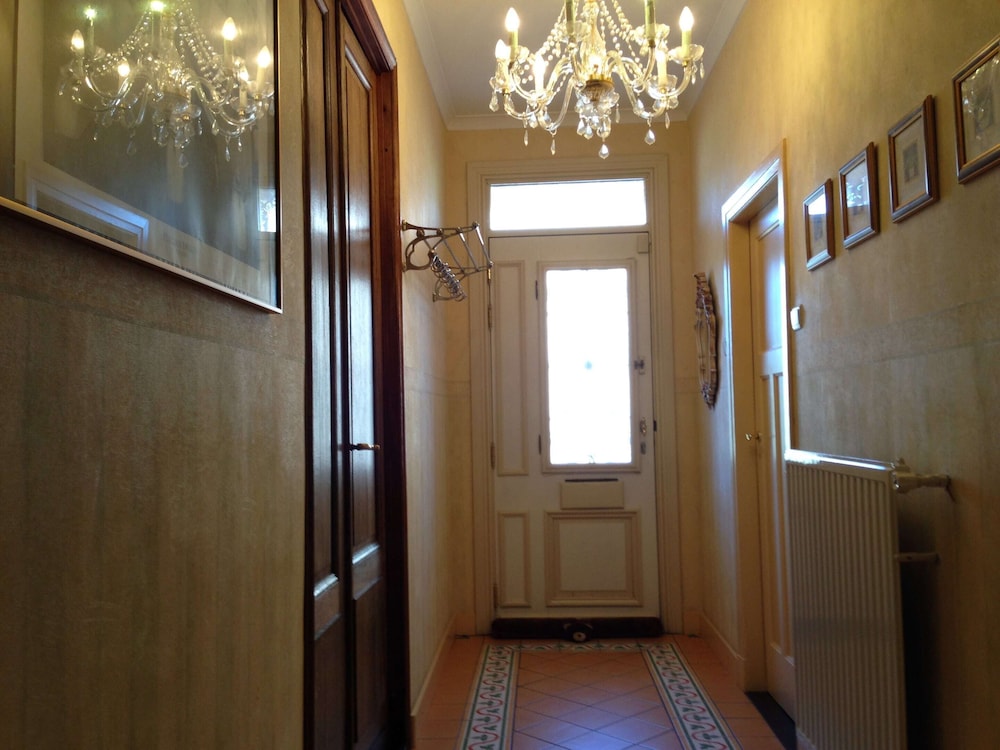 Villa photo 2