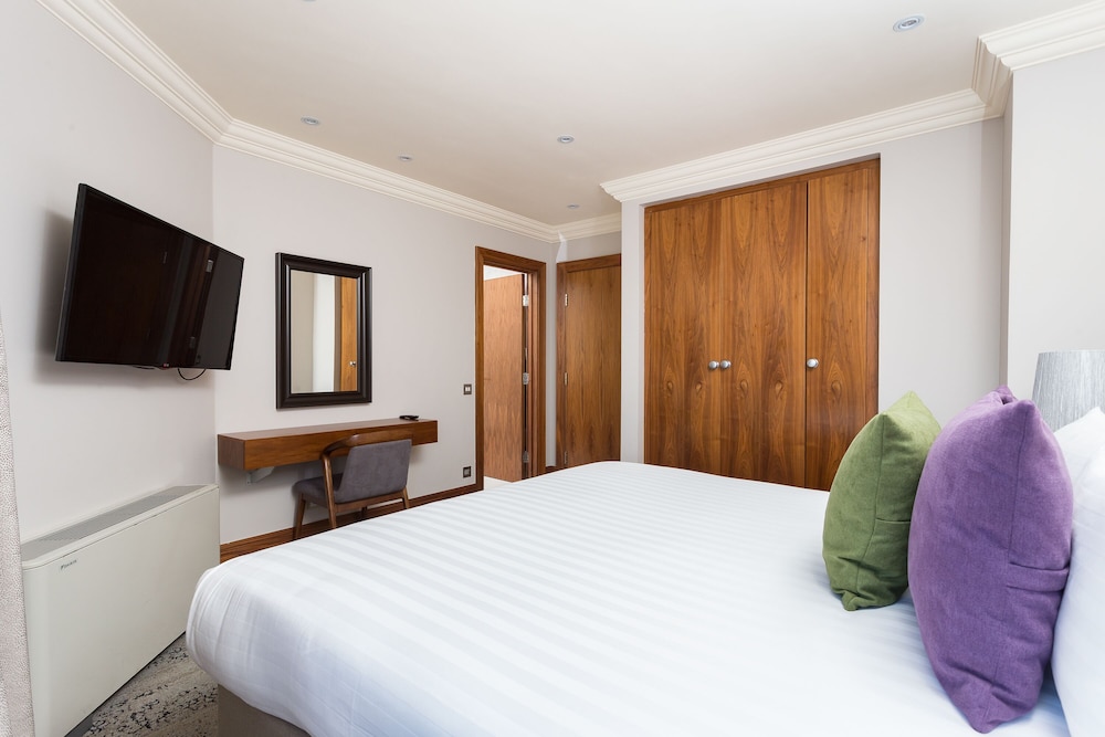 Luxury Apartment, 3 Bedrooms photo 2