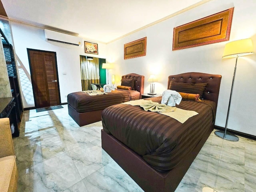 Superior Room, 1 Bedroom, Non Smoking, Park View photo 3