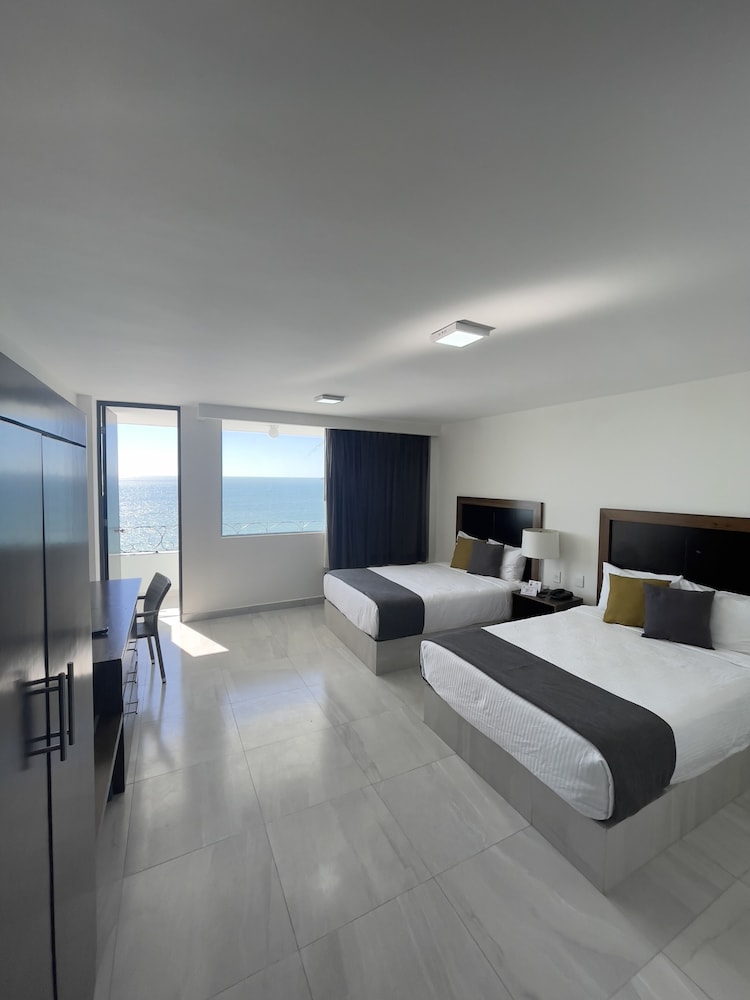 Quadruple Room photo 1