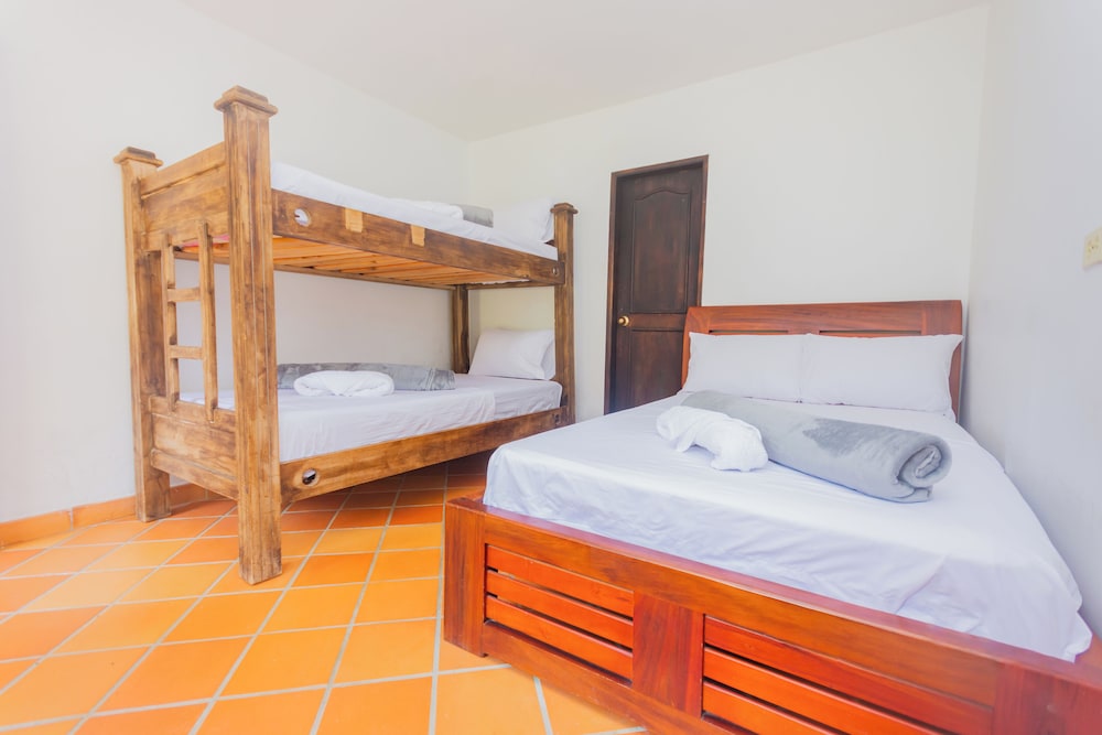 Standard Cabin, Multiple Beds, Garden View