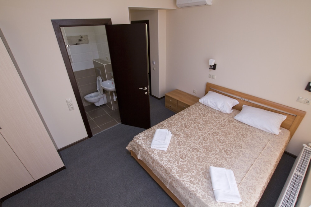 Standard Double Room photo 1
