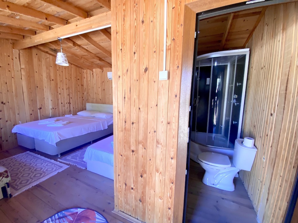 Family Bungalow, Multiple Beds, Garden View, Garden Area photo 3