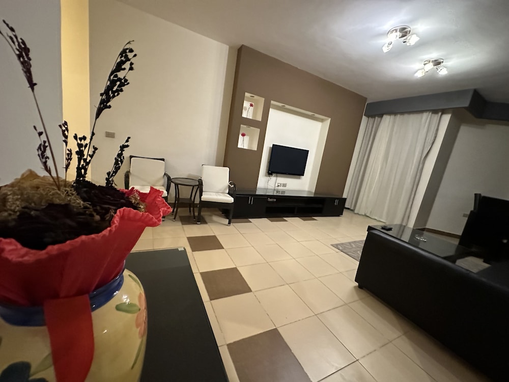 Royal Suite, 2 Bedrooms, Garden View (First Floor) photo 2