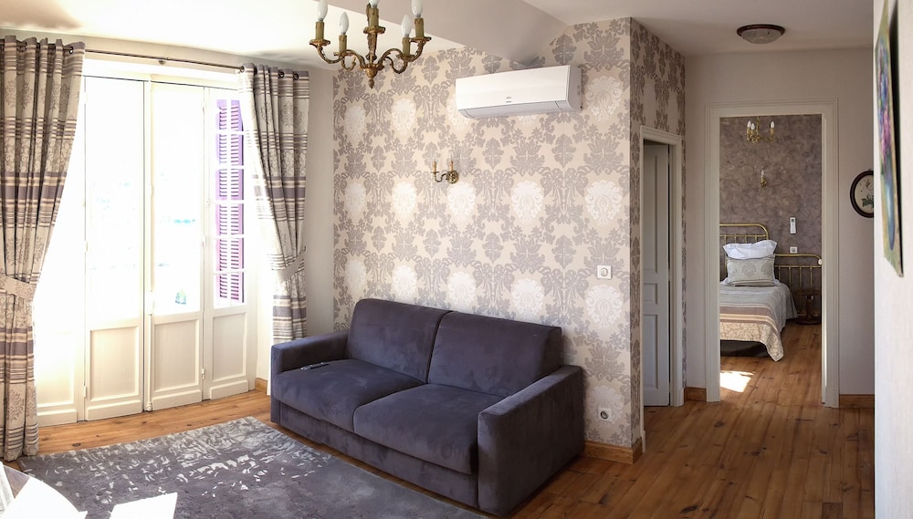 Room (Neouvielle) photo 3