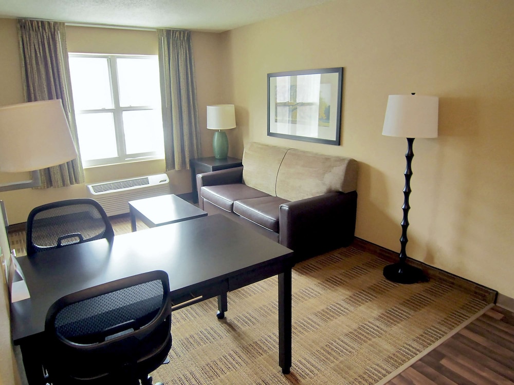 Deluxe Studio, Multiple Beds, Non Smoking - Photo 3