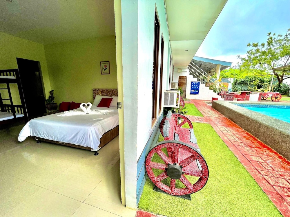 Standard Quadruple Room - Photo 4