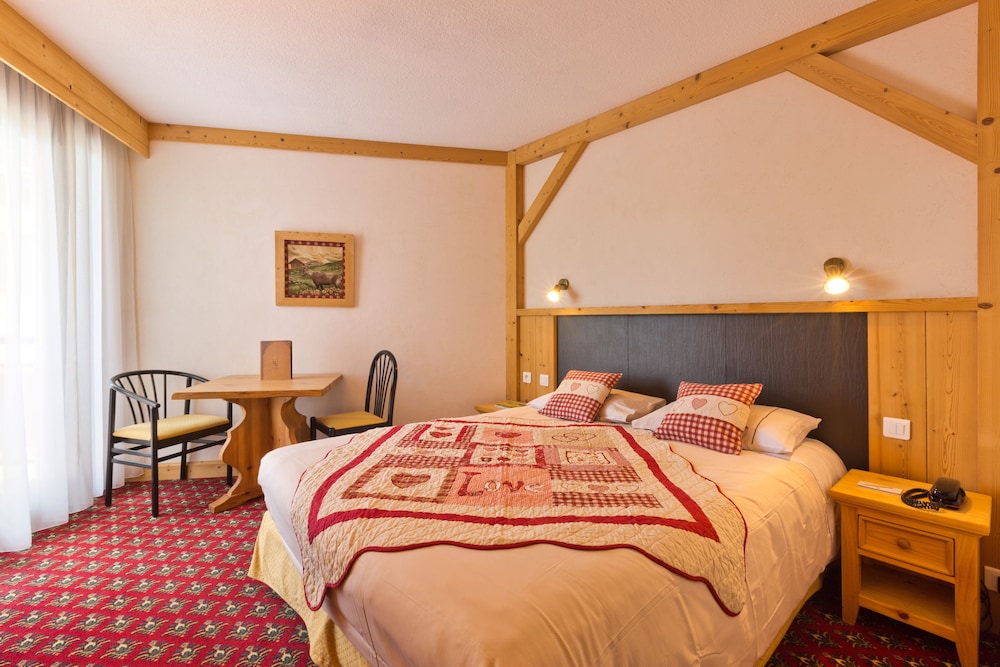 Traditional Twin Room