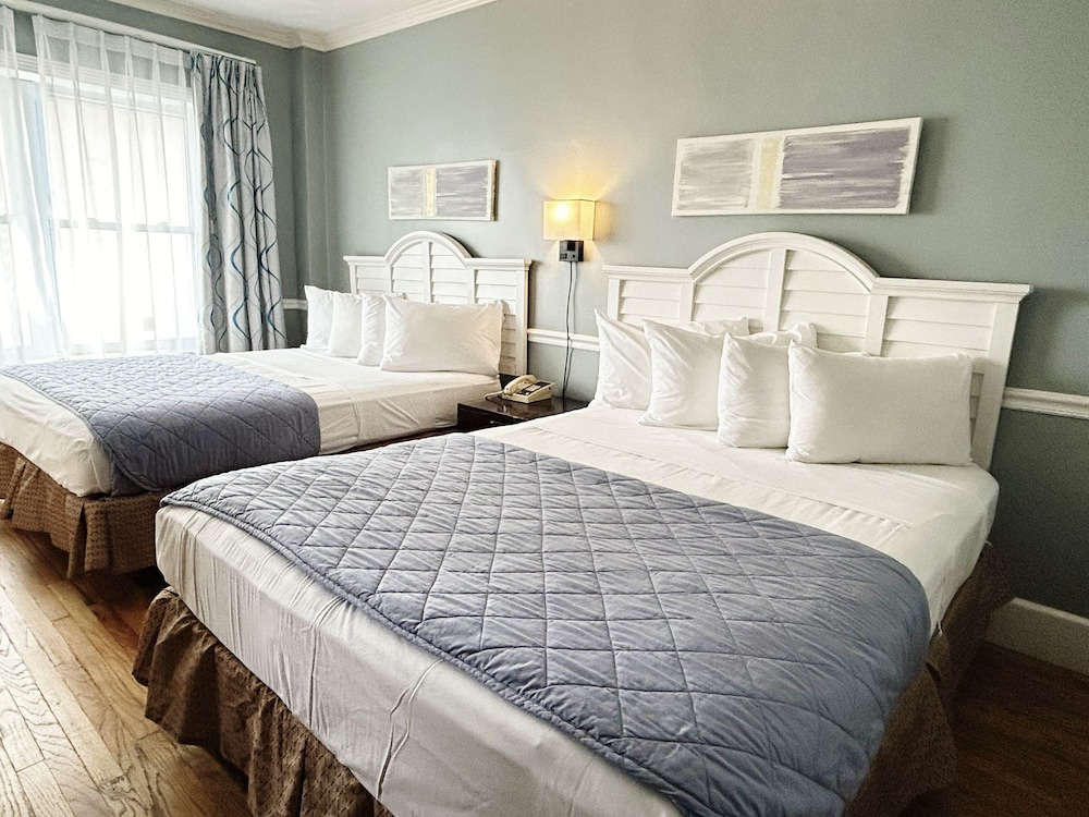 Room, 2 Double Beds - Photo 1