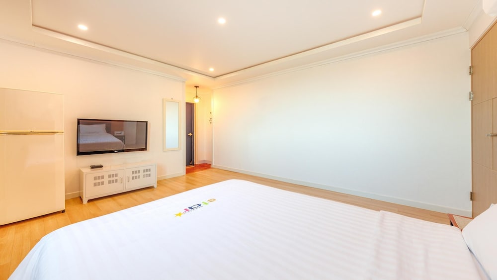 Basic Room, 1 Bedroom (mulbyeongjali B(osyeonbyu)) - Photo 2