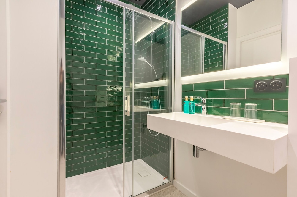 Premium Double Room, Ensuite - Photo 8