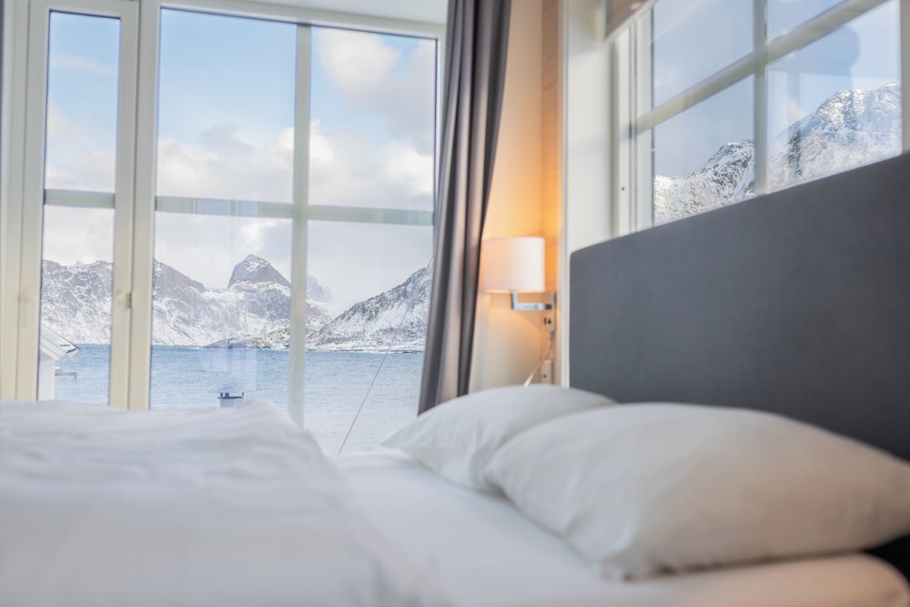 Deluxe Room, Sea View, Oceanfront photo 1