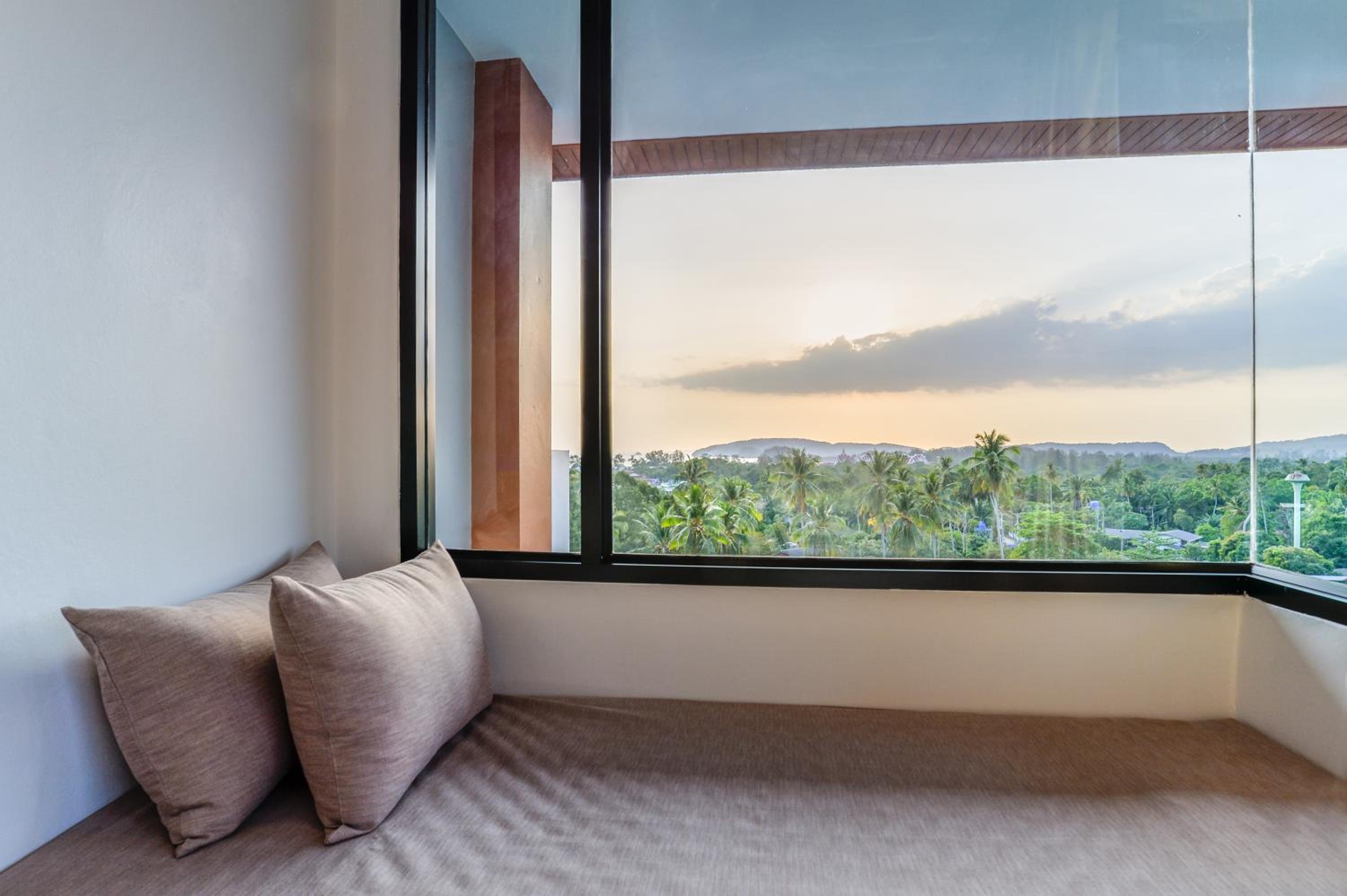 Deluxe Double Room with Private Pool - Photo 9