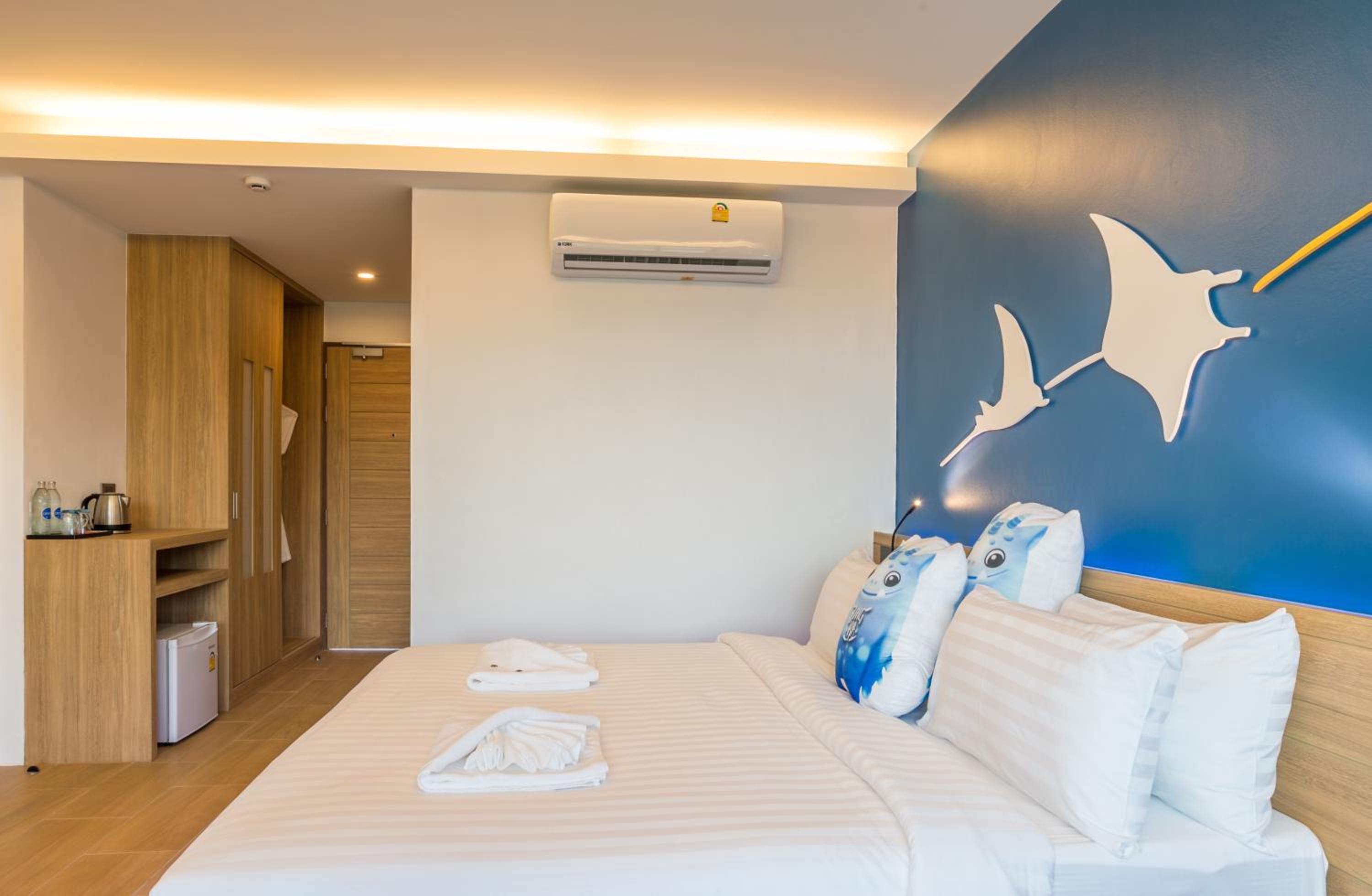 Deluxe Double Room with Private Pool - Photo 3