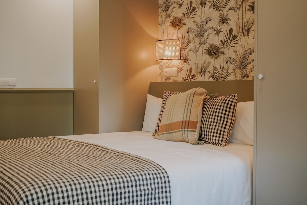 Standard Studio, 1 King Bed with Sofa bed
