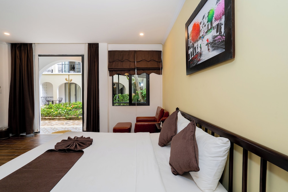 Deluxe Double Room, Garden View, Ground Floor photo 2