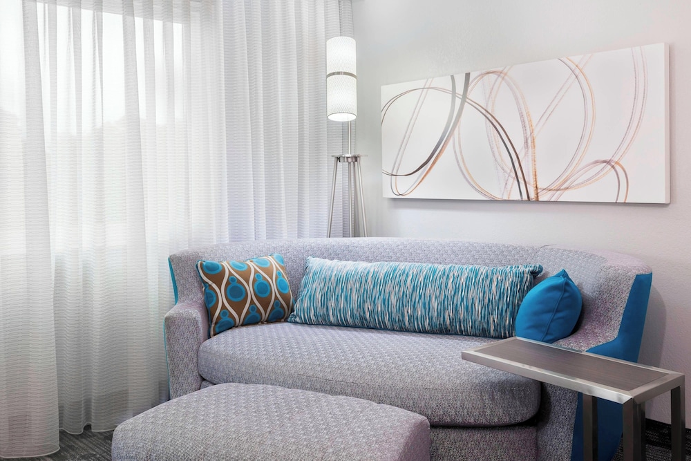 Room, 1 King Bed with Sofa bed (Hearing Accessible) - Photo 1