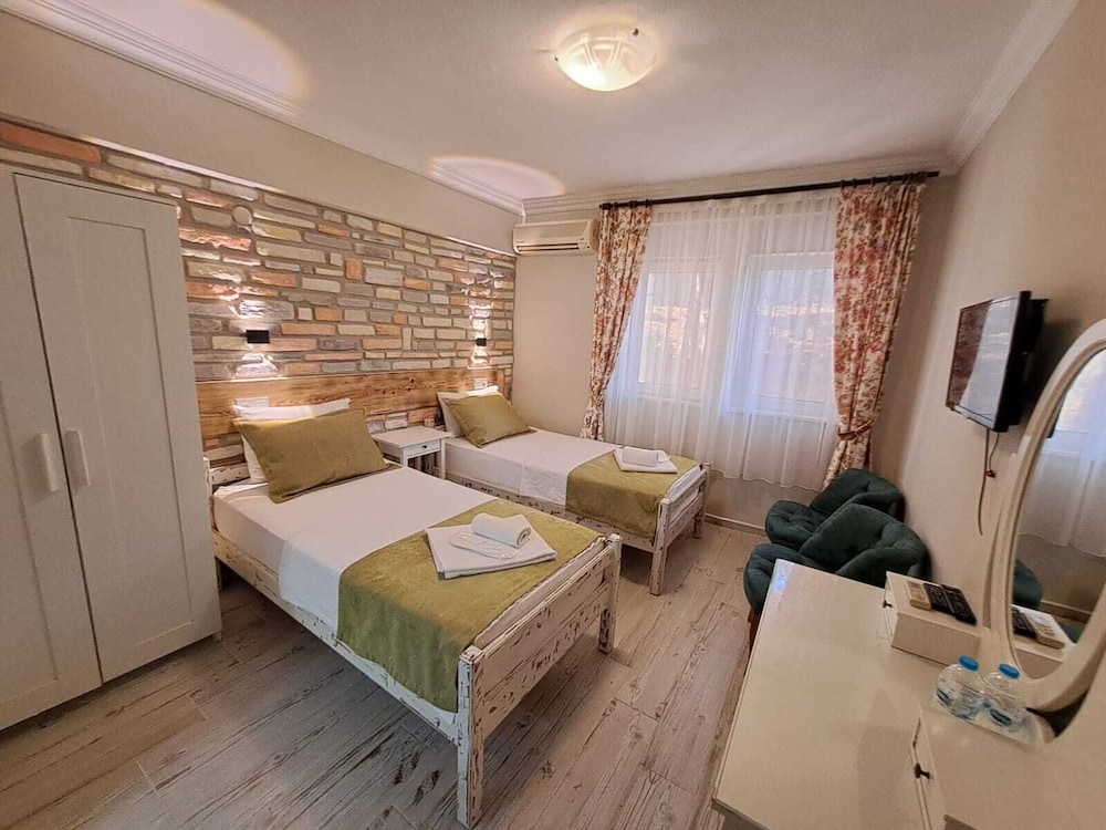 Standard Twin Room photo 1