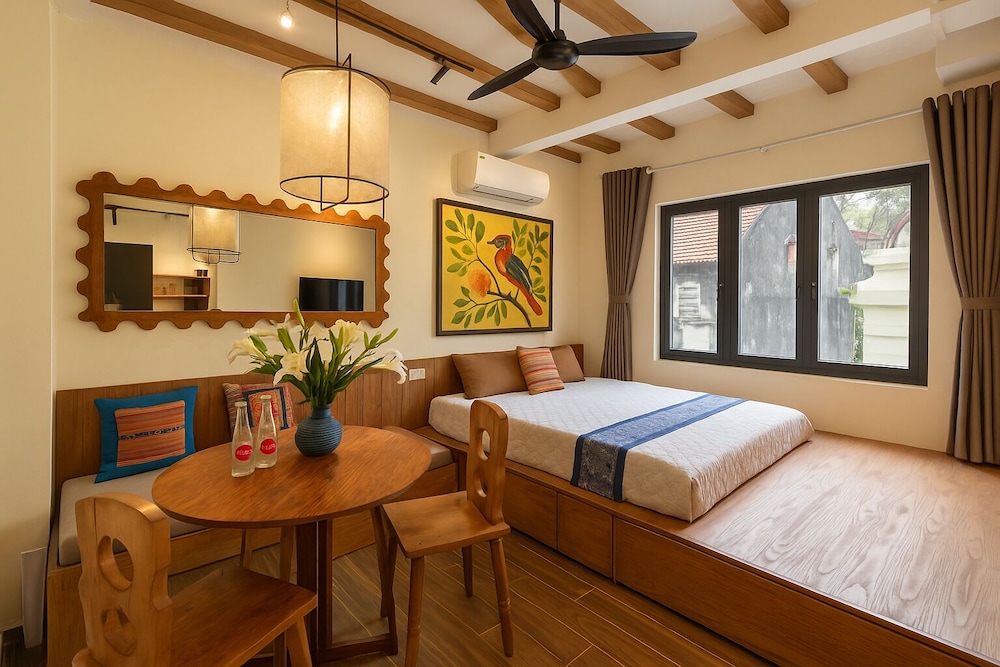 Executive Suite, City View