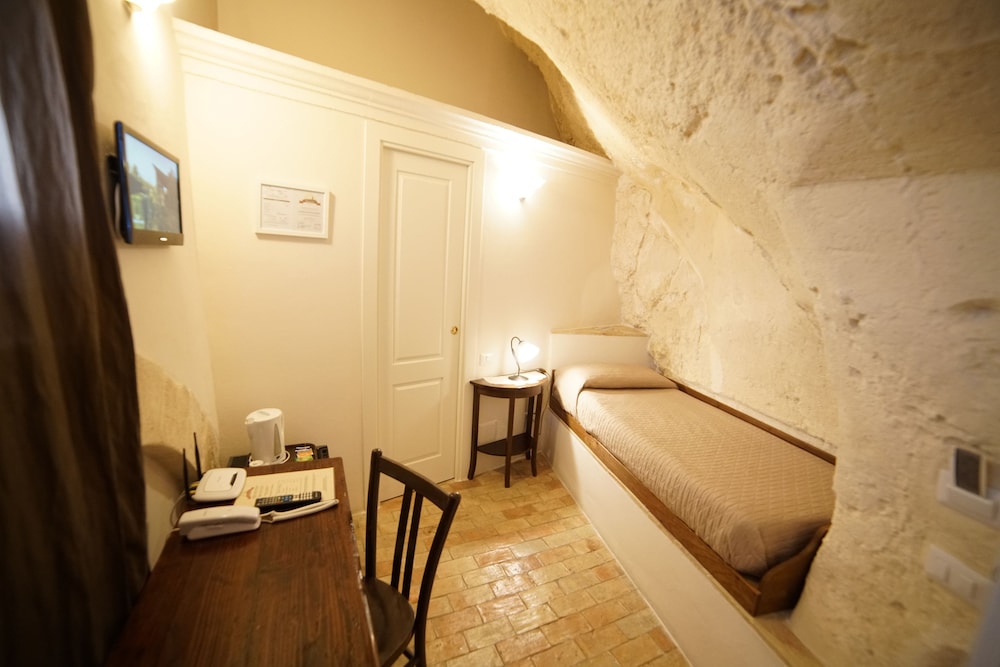 Economy Single Room photo 2