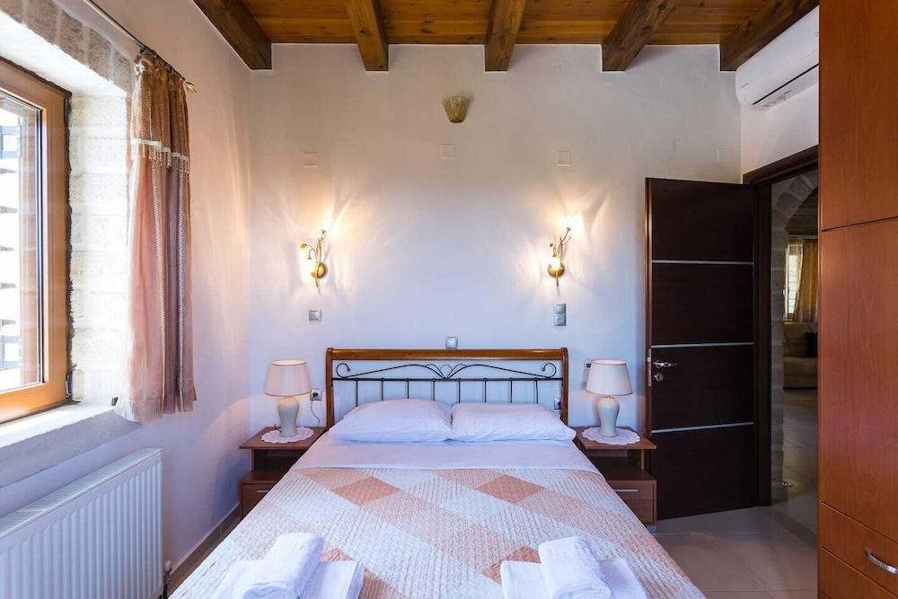 Villa, 5 Bedrooms, Non Smoking, Private Pool photo 1