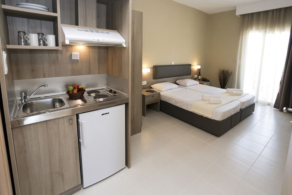 Standard Triple Room photo 3