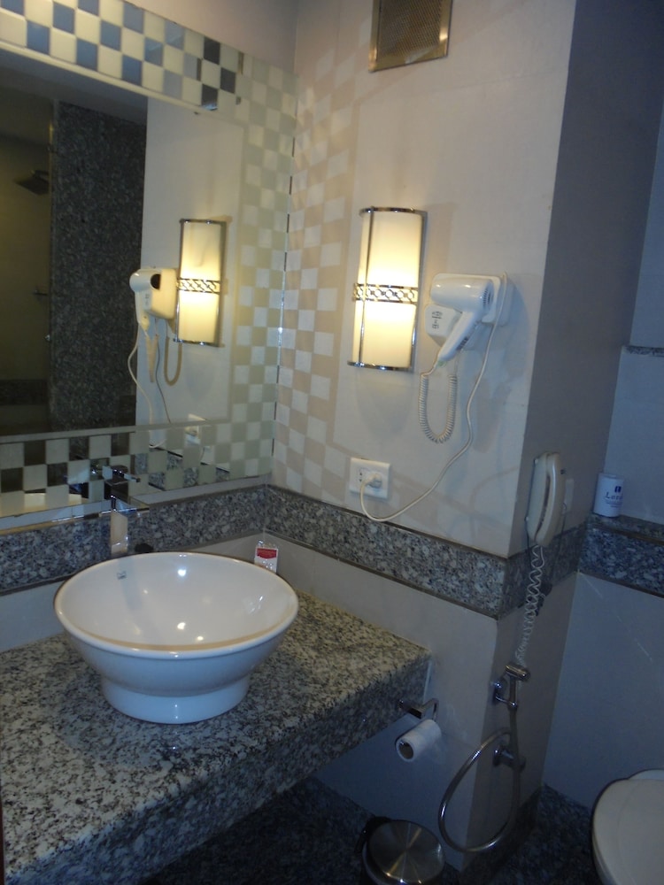 Club Room - Photo 6