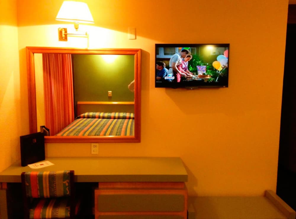 Standard Double Room, 2 Double Beds - Photo 3