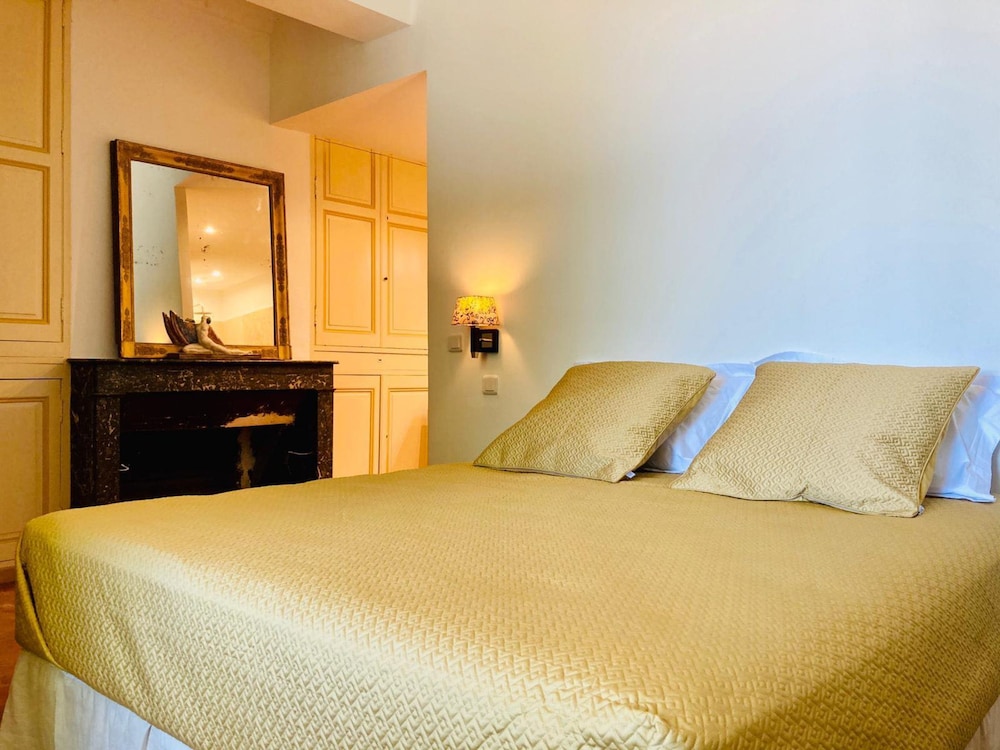 Suite (Syrah) photo 2