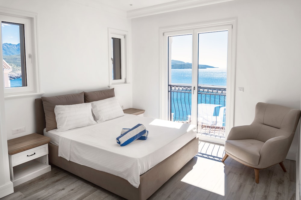 Luxury Two Bedroom Residence Sea View photo 2