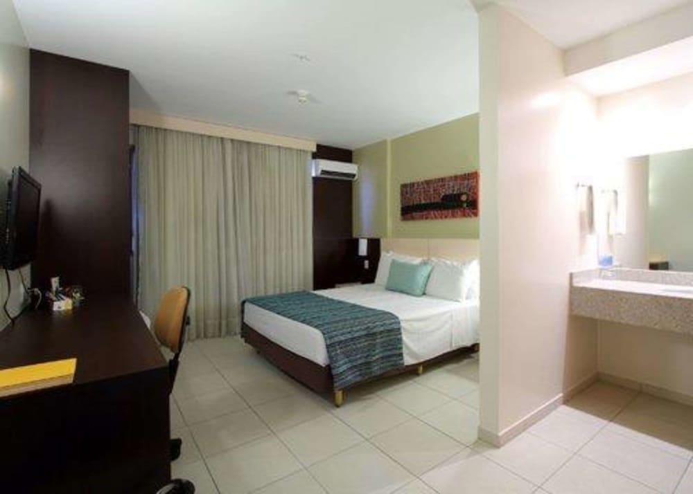 Executive Room, 1 Queen Bed, Non Smoking - Photo 4