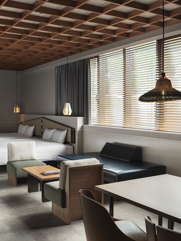 Aoka Condominium Suite - Photo 8