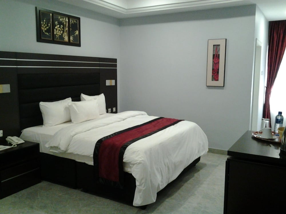 Room (Classic Executive) photo 1