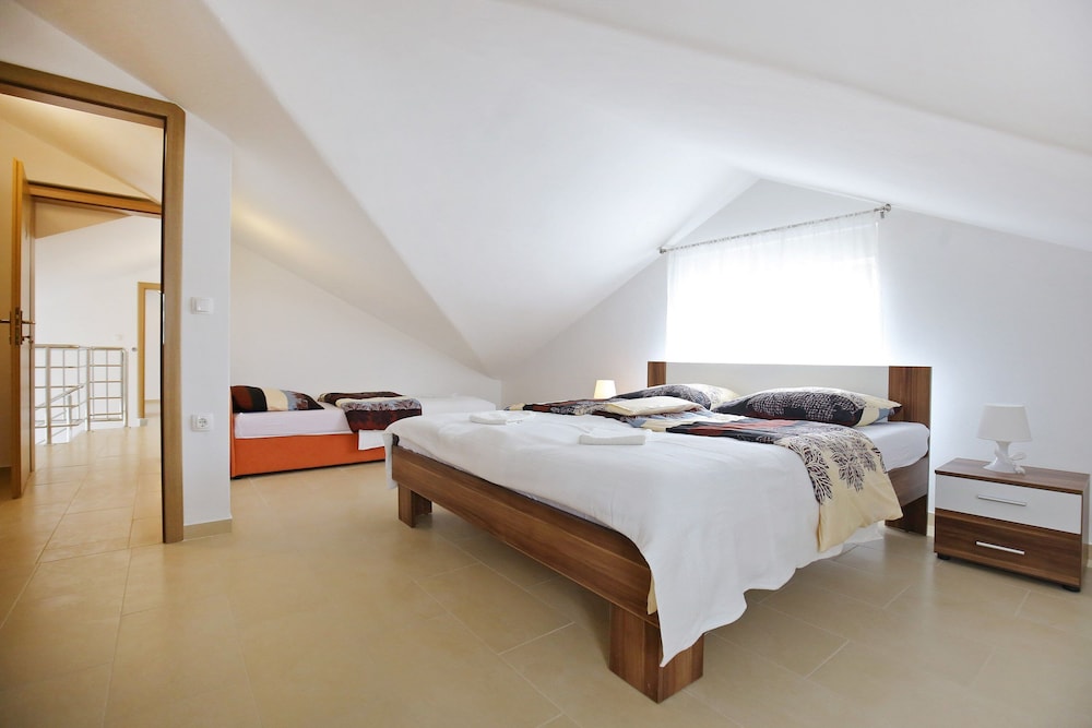 Apartment (One Bedroom Apartment with Terrace) photo 3