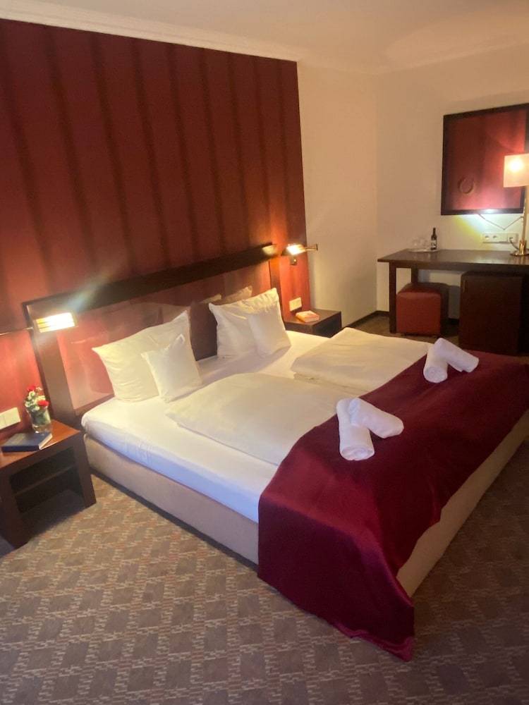 Superior Double Room, 1 Queen Bed photo 3