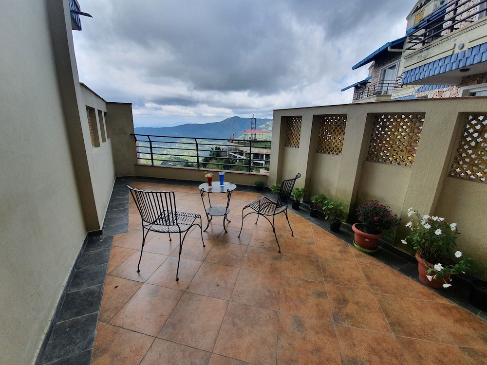 Family Double Room, 2 Bedrooms, Accessible, Mountain View photo 3