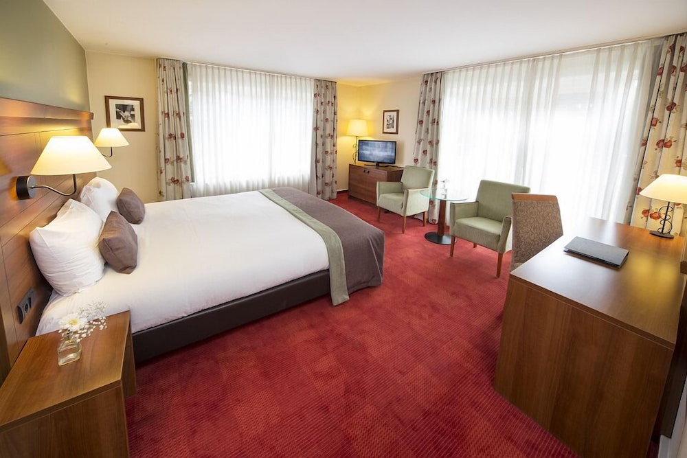 Deluxe Room - Photo 1