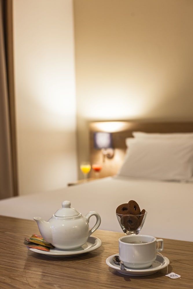 Deluxe Room, 1 Queen Bed