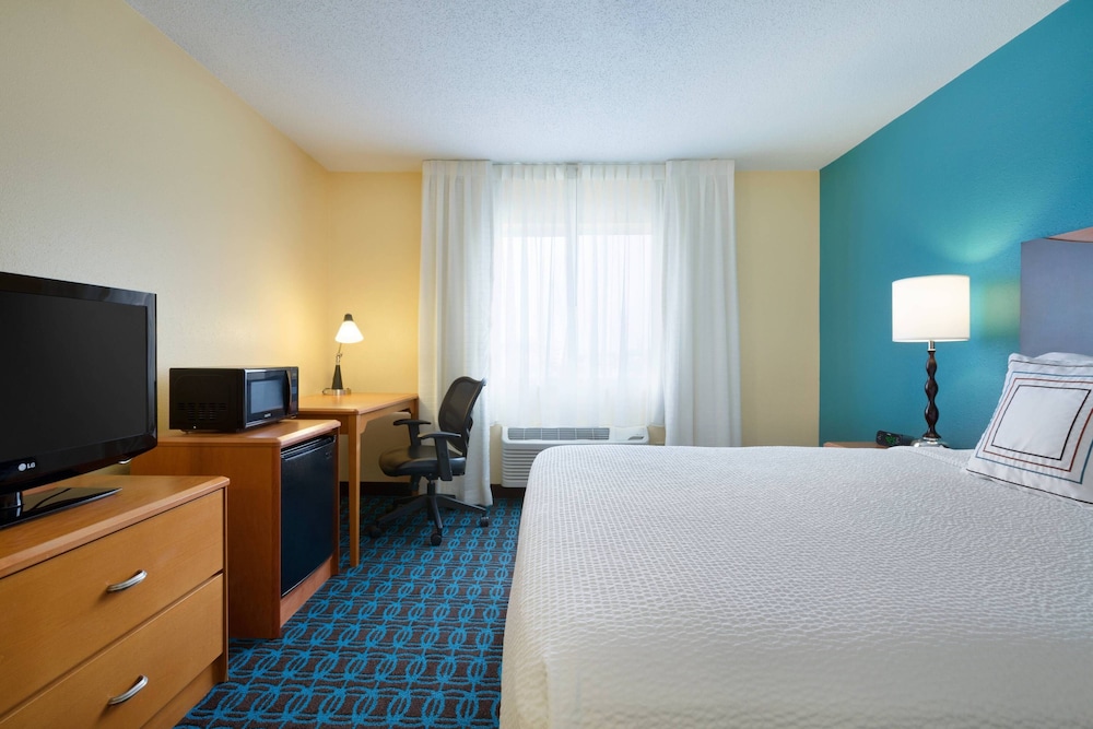 Room, 1 Queen Bed photo 1