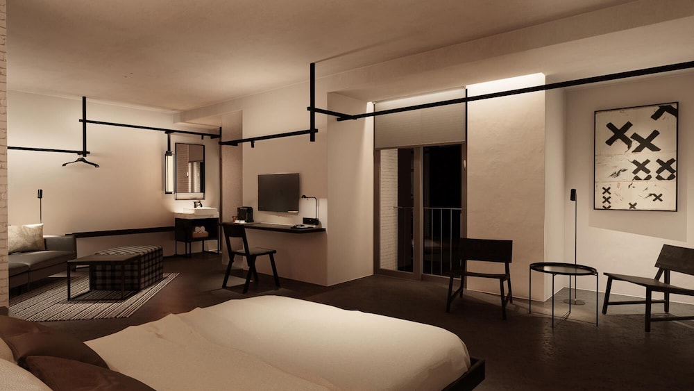 Premier Double Room, 1 King Bed, Non Smoking - Photo 2