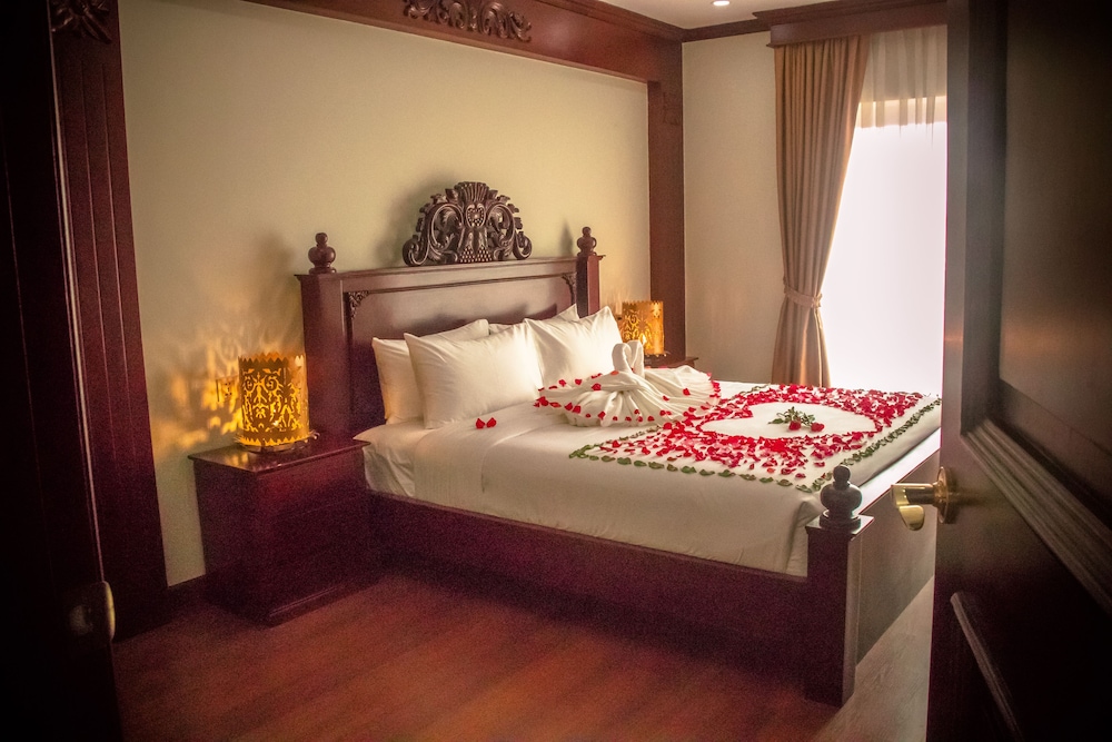 Junior Suite With Private Living Room - Kitchenette photo 1