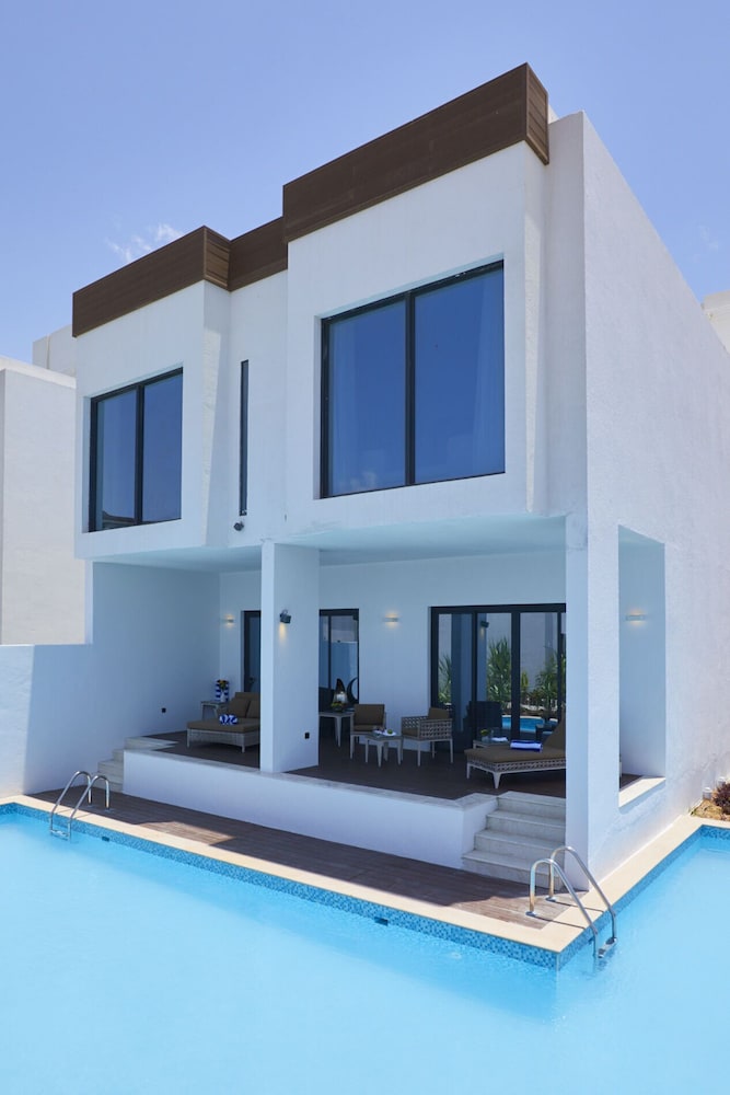 Villa, Multiple Beds (Four Bedroom) photo 2