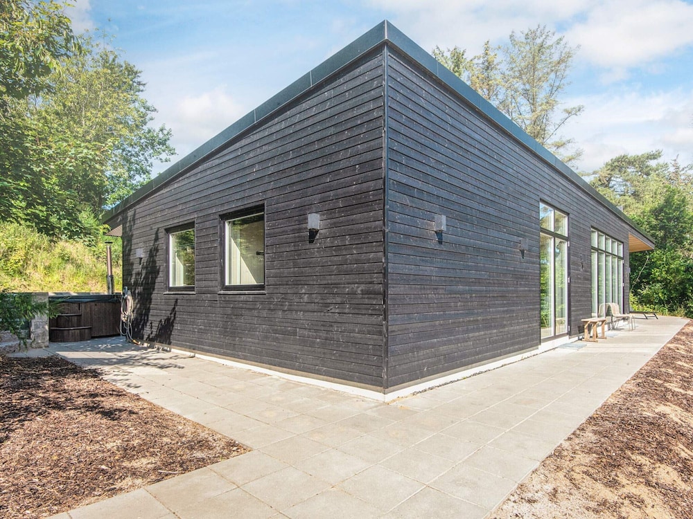 House photo 2