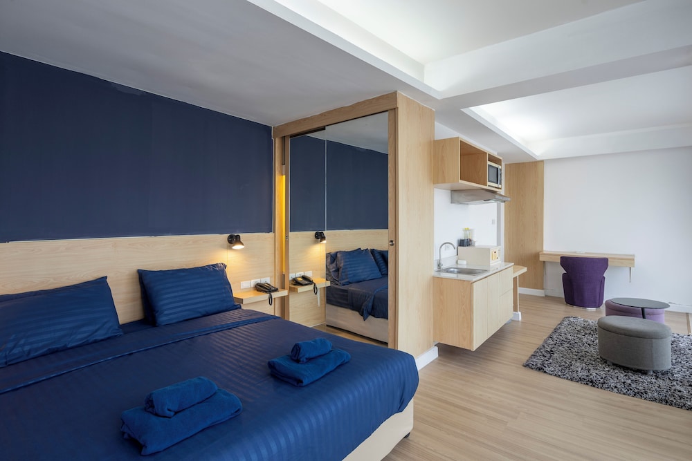Comfort Double Room, Kitchenette, City View