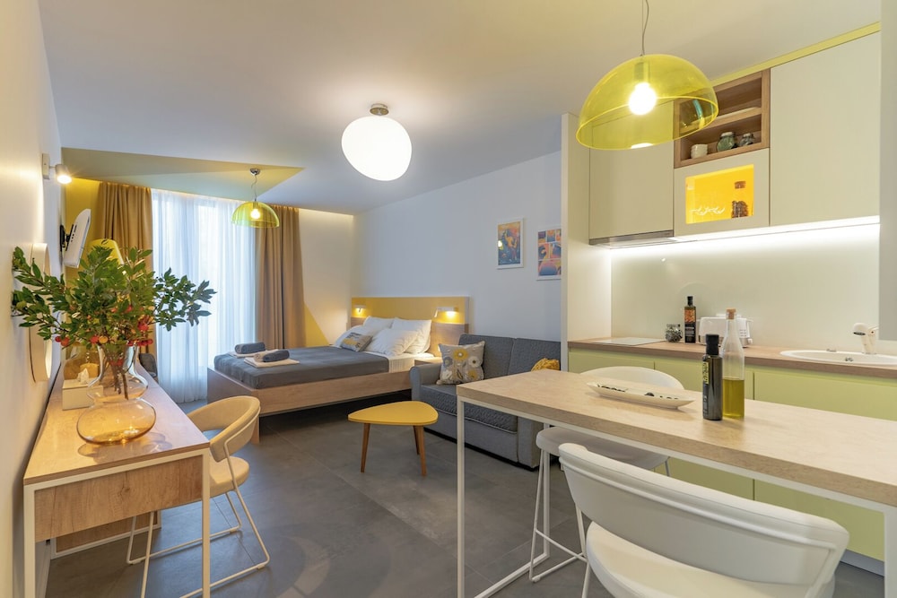 City Studio, Private Bathroom, Courtyard Area