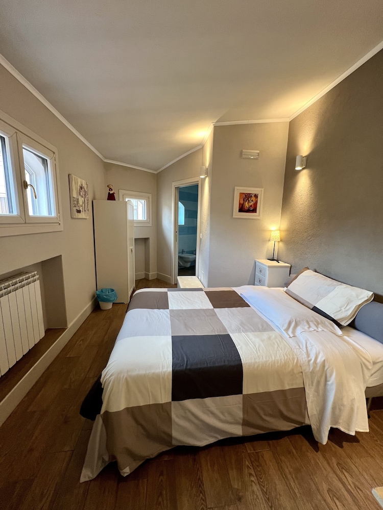 Comfort Double or Twin Room photo 3